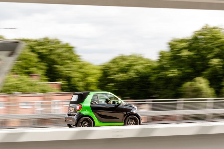  Smart ForTwo Prime Electric Drive Cabrio (A453) 2017 года  (UK) (фото 7 из 35)